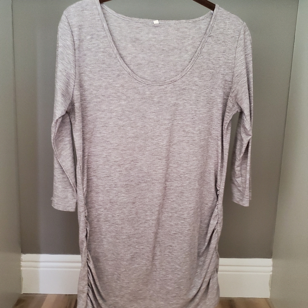 Maternity top bundle - Picture 2 of 2